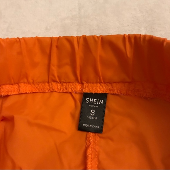 Shein orange pants - Picture 2 of 3